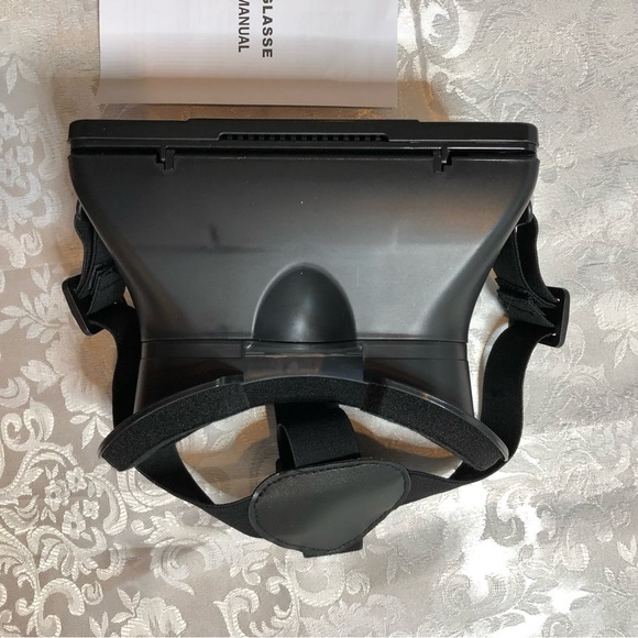 Virtual Reality Goggles for Mobile Phone - Picture 5 of 11
